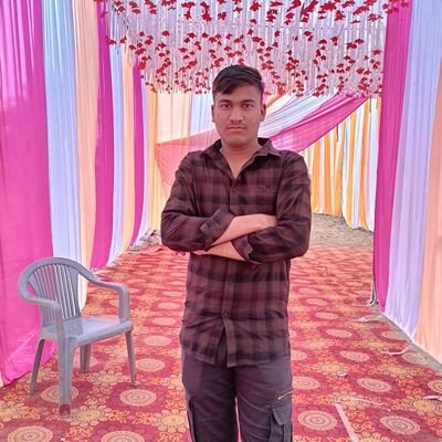 जिंदगी इतनी मशरूफ कर लो कि
दूसरों के ऐब देखने का वक्त ही न मिले ।