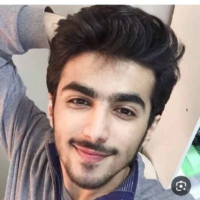في وجودك أعشق الدنيا معاك
وفي غيابك كل بسمه تختفي
لك عيوني ياعيوني وقلبي فداك
أنت روحي وأنت قلبي ودنيتي♥️