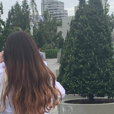 xBGDYNBJKJMx's profile picture. 