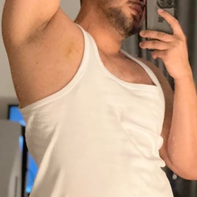 CynicalLibra's profile picture. IG close friends list but Twitter