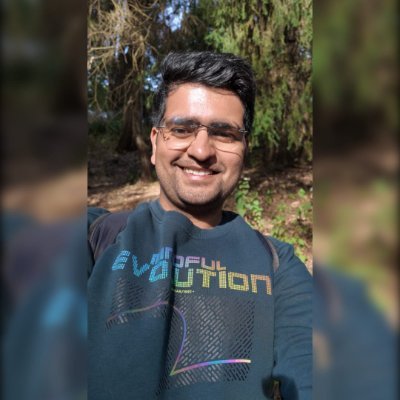 RonitGhiya's profile picture. Tinkering...