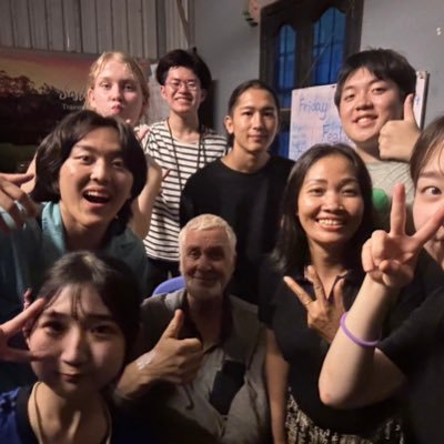 ｢学生にもできる国際協力｣｢世界中の子供たちを笑顔に｣をモットーに、現在札幌の大学生10名程で活動中。 ボランティアや出前授業などを行っています。 お問い合わせは、DMとメール（https://t.co/TZQDUJ6X3Z.cooperation「a」https://t.co/eF0XjFILhG）でお願いします。