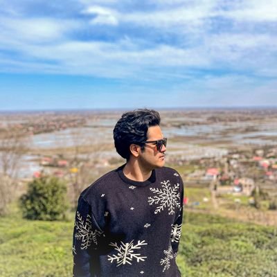 spaaaaacemaan's profile picture. snap out of it🎸

https://t.co/IDugP19SvT