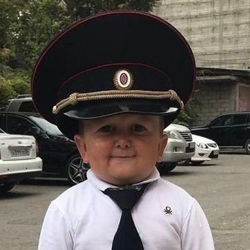 Lycéen aspirant à devenir gendarme.
Ce compte est personnel et tout ce qu'il contient n'engage que moi.