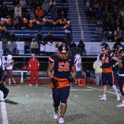 East Syracuse Minoa 25' | OL/DL/LS | 6'1 225 | 91.6 GPA | Email: saunders.tylar@gmail.com | @bmkeysor | @esmspartans |