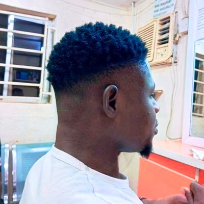 SHIX is a professional barber 💈 live in fct Abuja. Available for home services 💎 💎 
For booking call:08021383422
Email: ushieshiski@gmail.com
