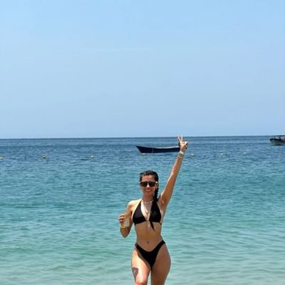 Instagram: lcamila10