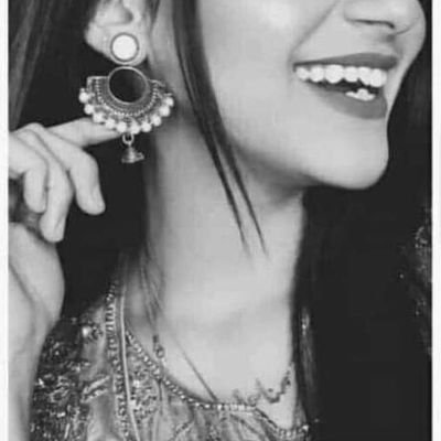 باتیں ساری دل میں دفن کر کے
اب خاموش رہنا پسند ہے مجھے🥀💞