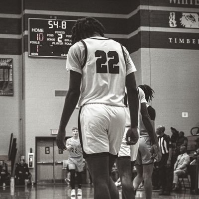 White Knoll High School |6'4 sg/sf| C/o 2024 |3.2 GPA |#79 ranked in sc |