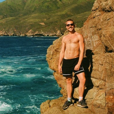 Just an Instagay trying to make his way into the world of Gay Twitter | He/Him/His