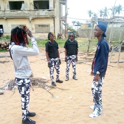 L'Histoire des 4 rappeurs venue d'une planète inconnue avec un nouveau rap franco ivoirien Kolor gang officiel