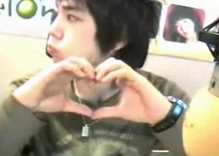 안녕하세요~ 백요퇴마기 김영운 유저입니다~!/맞팔은 모두모두 해드려요♥/ 백요 영운오빠 이미지에 지장이 생길것 같으시면 팔로 금지!/운유라고 하옵니다