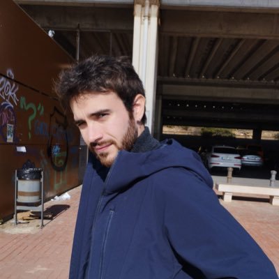 Escriptor i guionista. ‘Roni’ a @som3cat i @filmin Jurat a @sitgesfestival Professor ocasional a @escac i també em podeu trobar a @cultura_cat