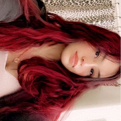 heartshapedsong's profile picture. 