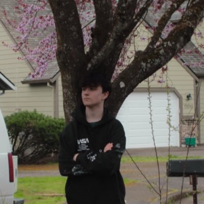 17 yrs old multi r1 mw monk
i stream sometimes follows are appreciated https://t.co/O1oeQItZlL