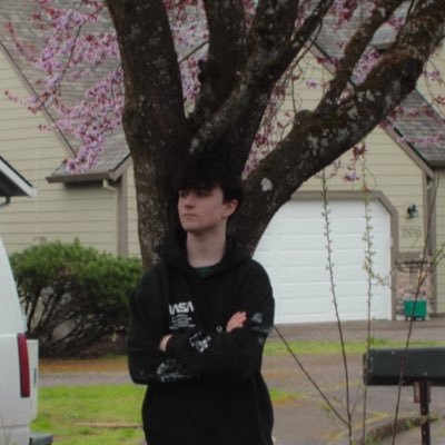 16 yrs old multi r1 mw monk
i stream sometimes follows are appreciated https://t.co/O1oeQItZlL