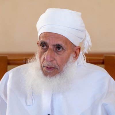 طالب في العلوم الدينيه في سلطنة عمان