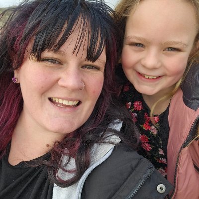 Stiberz's profile picture. Live. Love. Breathe. Music.
 Check @gavinjames music :)
Single mum to a gorgeous girly!