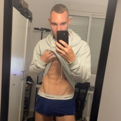 Dominant footballer🍆💦 ready to destroy your 🍑 OnlyFans 🥵 with 60% discount now👇🇬🇧🇩🇪🇳🇱🇪🇸