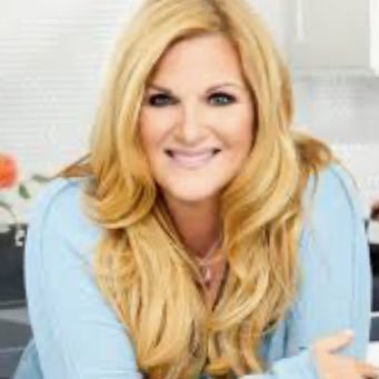 I❤️ Yearwood @trishayearwood music, family, food, coffee & dogs! Country singer, lifestyle maven, host of #TrishasKitchen