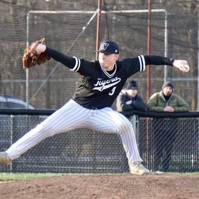 OliverNisen25's profile picture. Warsaw High School 2025 GPA 3.77
| LHP/1B/OF
Marucci North 17u Bailey