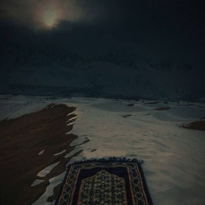اللهم أني اسألك حسن الخاتمة آللهم آرزقنا قلوباً تتجلى بخشيتك ونعماً تدوم بفضلك وأرواحاً تهوى طاعتك ،اللهم ارحم ابي