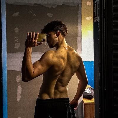 ghahn_l's profile picture. 