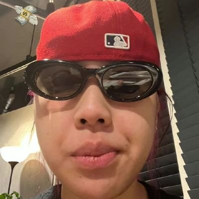 EP_18510's profile picture. 迷雾里头隐约有彩虹🌈