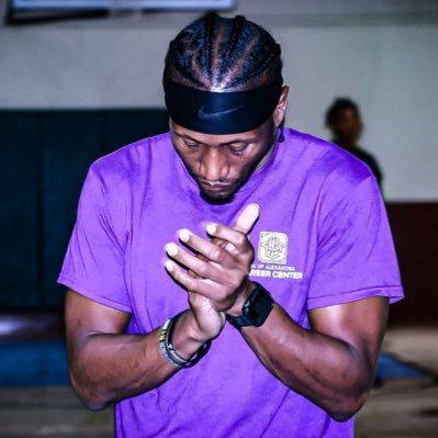 Former Overseas Pro Bball Player •All-Skills Development Specialist
(Levels: Beginner to Pro)
•Mentor
•BELIEVER
Phil 4:13🙌🏾 IG:@dharmasontraining
#FAILHARDER