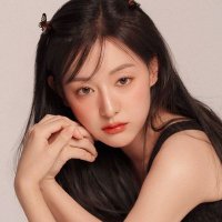 Arabella (@strawberrynav) 's Twitter Profile