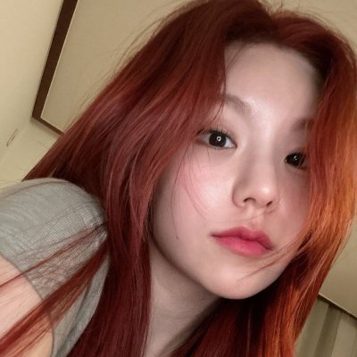 ㅤ

FIKSI by Flo — 2000

