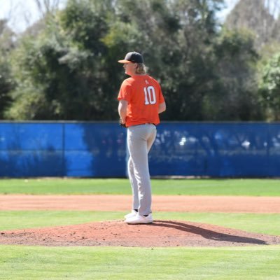 Wilson Spinks Ventura College Baseball | Australian 6,3 190lbs | RHP | uncommitted | JUCO So | 3.7 GPA WilsonSpinks@gmail.com Looking for 4 years (805)6701373