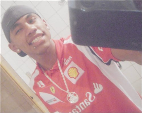 SOLTEIIIROO , HUMILDE ,CINSERO . #FORTALEÇO QUEM ME #FORTALECE .