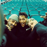 Flat Out (@flatouttheband) Twitter profile photo