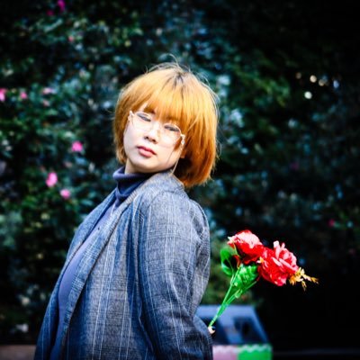 芸名ぞんび🧟ミュージカルを学んで現在、劇団OZ主催の役者🎭脚本、演出、振り付けもしています🦋活動→子ども向けミュージカル「迷いの国のアリス」🪞ボーカルライブ心臓🫀/迷いの国のアリス、脚本振り付け出演❤️next→ボックスガーデン脚本演出