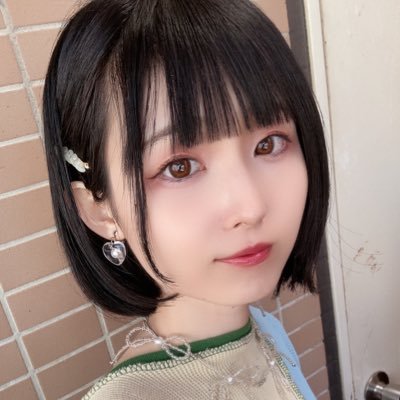 子供部屋おじさん。よしはるちゃんの墓