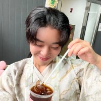 매력덩어리지훈ᴹᴬᵞ (@charmingboy0529) 's Twitter Profile Photo