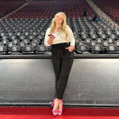 @gamecocksonline Comms 🤙🏻 | 👩🏼‍💻 @gamecockWBB | Former @umterps 🐢 | AZ ~ MD ~ SC