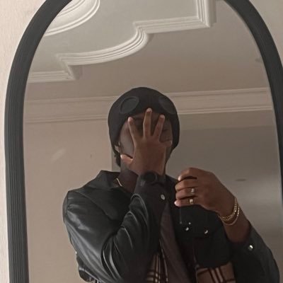 deangr33n's profile picture. Documenting my journey as a songwriter, music composer, recording and performing artist….. Omo, Thats a lot of words💀