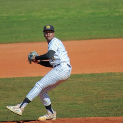 @Baseball_BSCC ‘23⚾️ | 6’1 195| RHP| @UAPBLIONSBSB⚾️