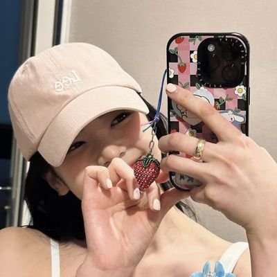 jelliesky's profile picture. cita-cita menikahi cowok kpop marga lee