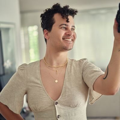 Just a tech obsessed Enby ⚧️, Photographer 📸, and Technical Lead - M365 SME at Zurich Insurance Group HQ
🇨🇭🇧🇷 He/Him/They/Them
