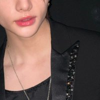 ً (@xuanzsin) 's Twitter Profile