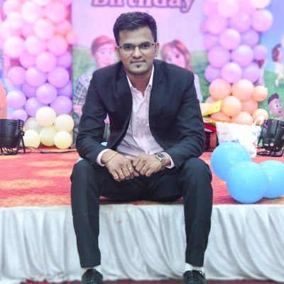 एक विश्व तिच्या भावनांचं, तिच्या विचारांचं , तिच्या शब्दाचं आणि वेगळेपण जपणाऱ्या तिच्यातलं तिचं…. #कविताप्रेमी#भटकंती#नाट्यप्रेमी#दिविजा#जय-दिप#