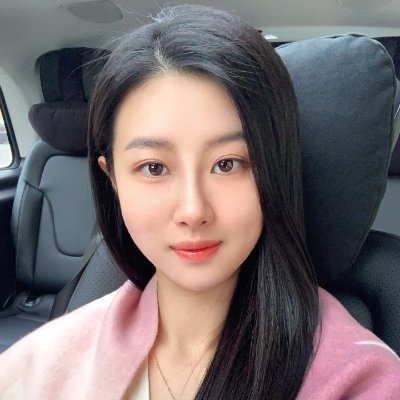 As a beauty clinic owner, it is my mission to keep women young forever.