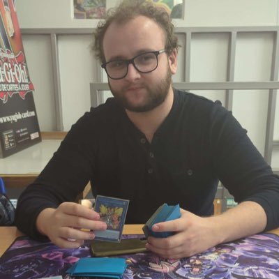 🇫🇷, homme, 🧀,yugioh, ayant une licence en histoire et simp de corrin