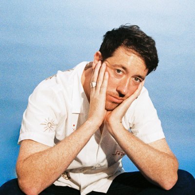 hi i'm murph from @thewombats 👋 May tour on sale now: https://t.co/crSCB4ii0s pre-order ‘Life Is A Killer’ here 👇 https://t.co/uuPUeFMSTp