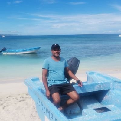Venezolano De Nacimiento viviendo en Santo Domingo
