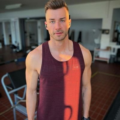 schmidt39855107's profile picture. 