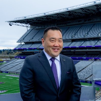 Director of Athletics at the University of Washington | @UWAthletics | #GoHuskies